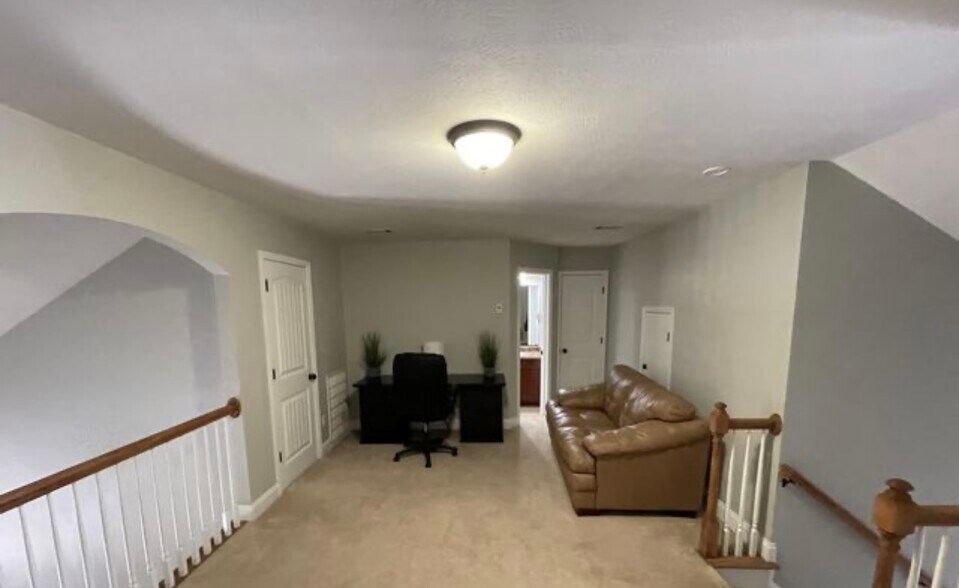 Building Photo - 3108 Olde Brownstone Ct