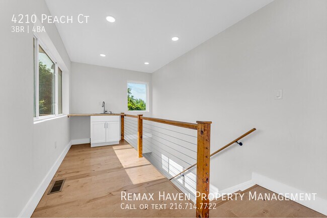 Building Photo - 4210 Peach Ct