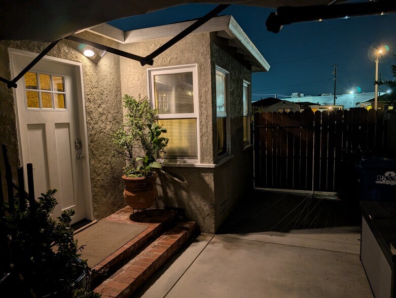 Unit B - Rear Entrance - 5011 Stacy St