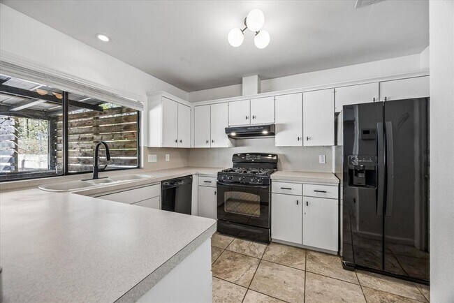 Building Photo - 1309 Warrington Dr