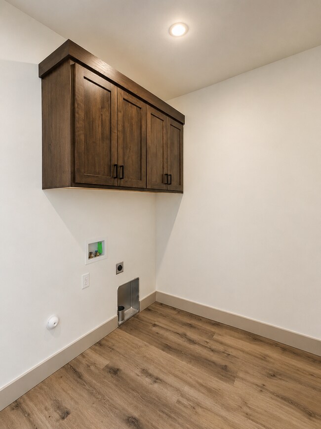 Building Photo - 654 N 3511 E