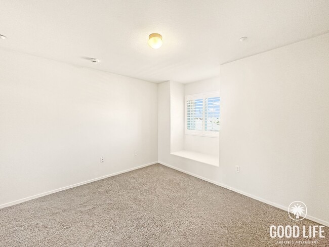 Building Photo - 3-Level 3BR Otay Ranch Home | 1,602 Sq Ft with Garage, Balcony & Gated Community