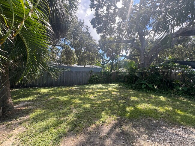 Building Photo - 6704 S Faul St