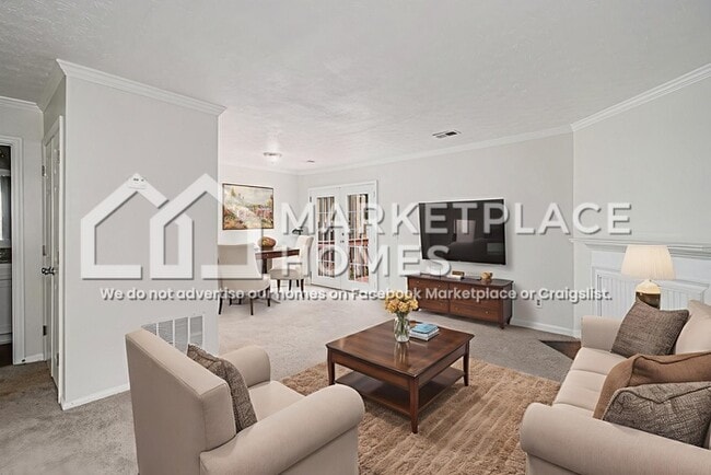 Building Photo - 2032 Charter Manor