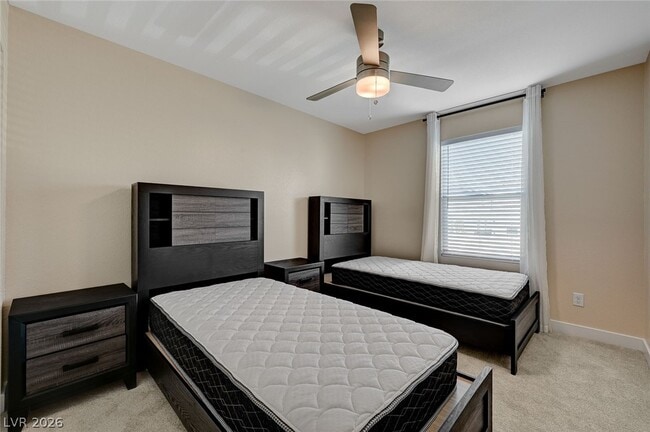 Building Photo - 10029 Luna River Ave