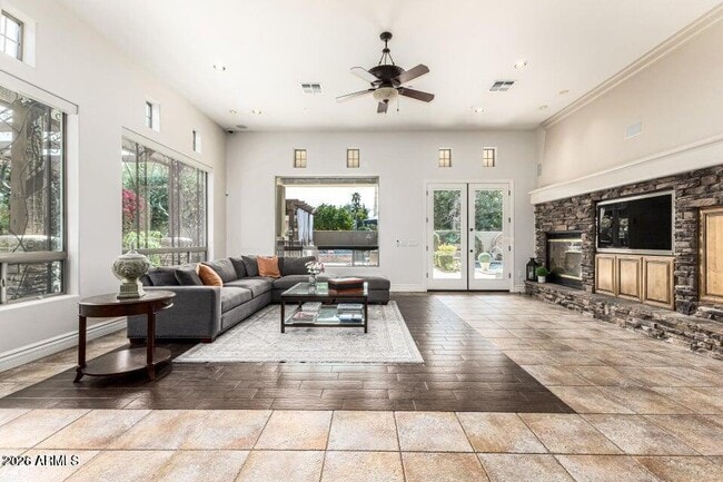 Building Photo - 10919 E Onyx Ct