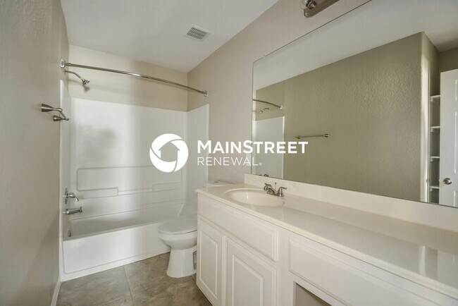 Building Photo - 3 Bedroom Pet-Friendly Home in San Antonio, TX with Main Street Renewal