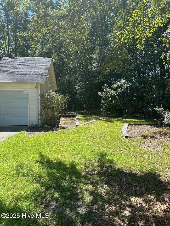 Building Photo - 3 Stoney Creek Ln