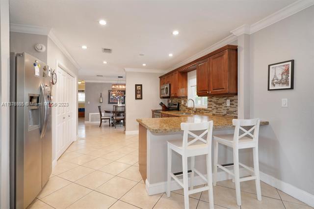 Building Photo - 8800 SW 81st Ave