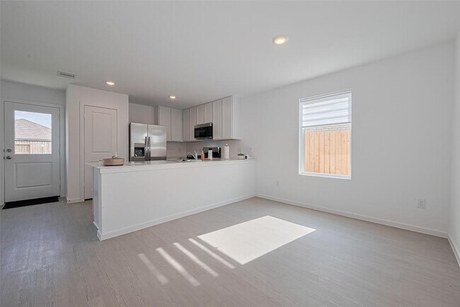 Building Photo - 26751 Prairie Smoke Ln