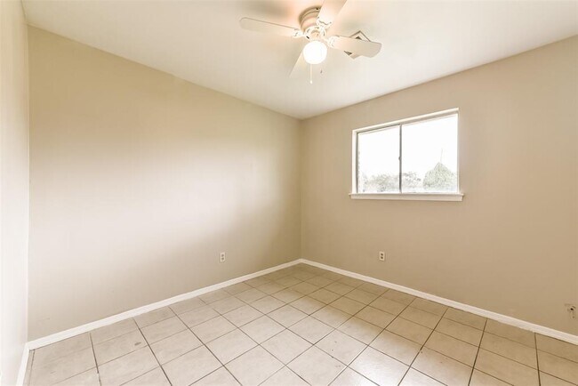 Building Photo - 3108 Wilmington St