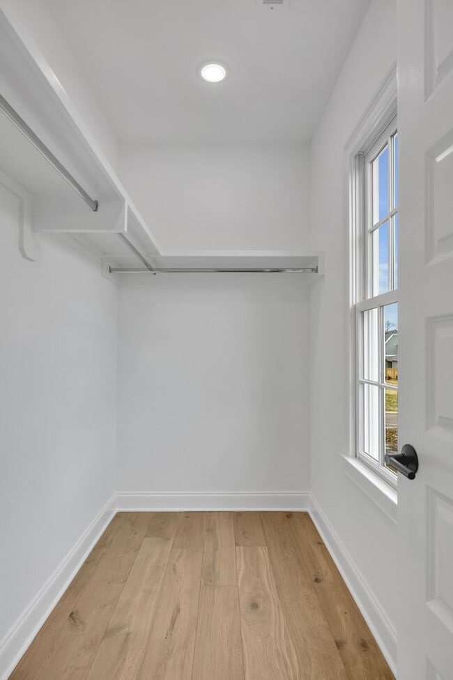 Building Photo - Luxury living in this brand new home - Franklin, TN