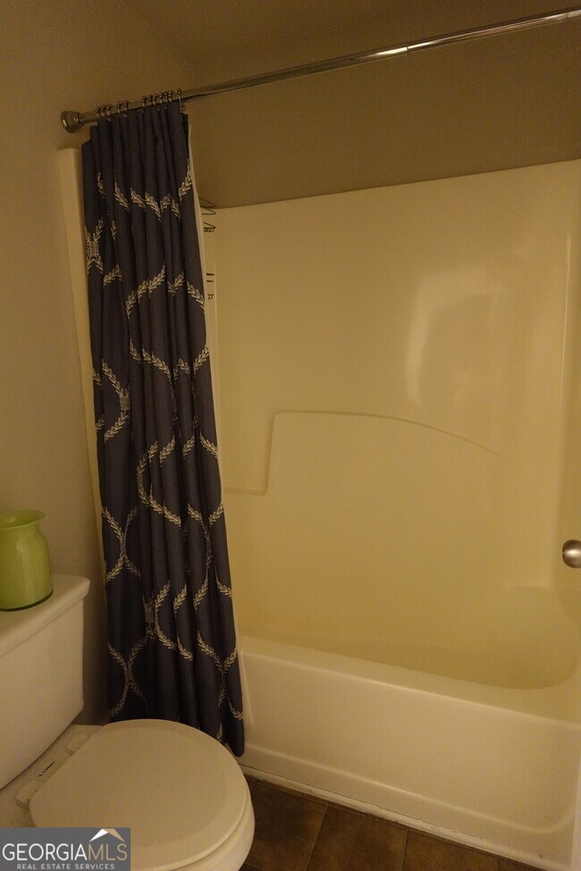 Building Photo - 9775 Ivey Ridge Cir