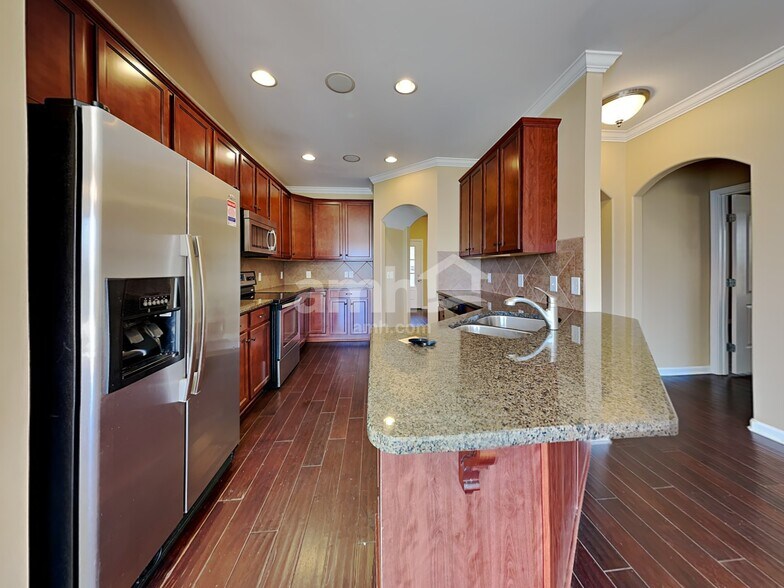 Building Photo - 300 Dunnwood Loop