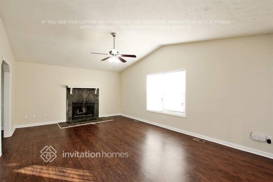 Building Photo - 3396 Spring Ridge Dr