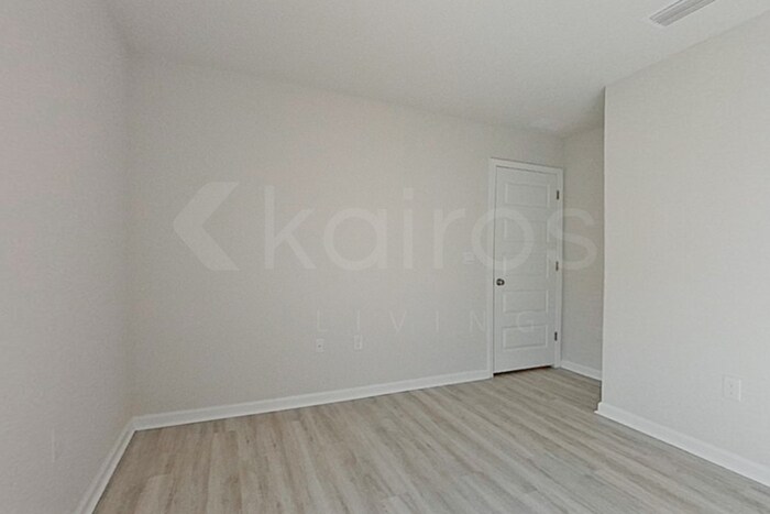 Building Photo - 4776 Malay Cir