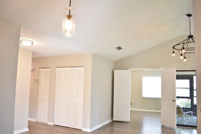 Building Photo - 1702 Aura Ct