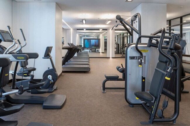 Building Photo - 298 SE 2nd Ave