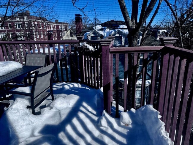 Building Photo - 19 Chester St