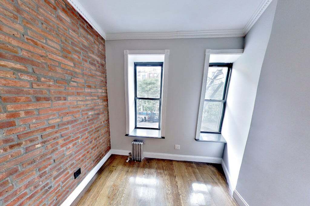 Building Photo - 9 W 103rd St
