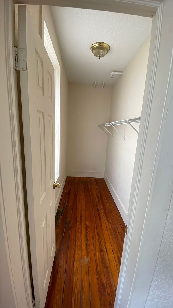 Building Photo - Spacious 2/2 Apartment in Heart of Umatilla!