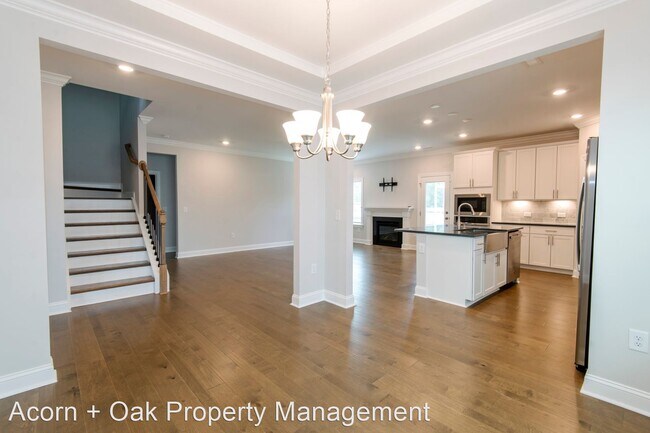 Building Photo - 4 br, 3 bath House - 135 Majestic Peak Dr