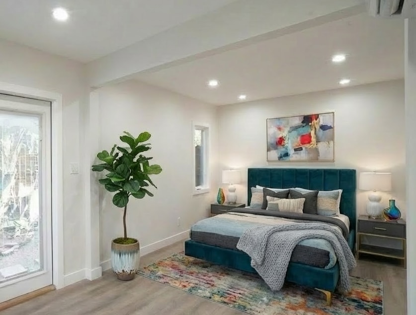 Building Photo - 6053 Selma Ave