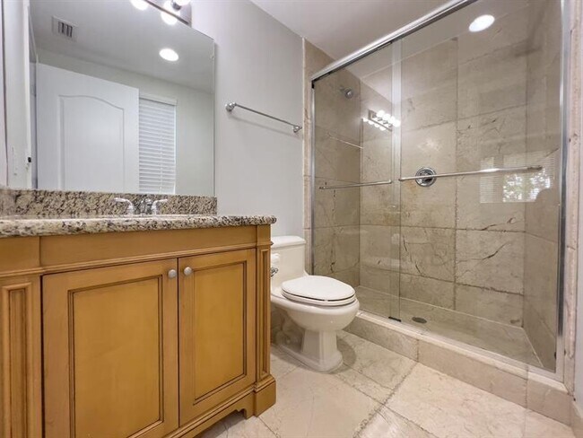 Building Photo - 4241 N Ocean Blvd