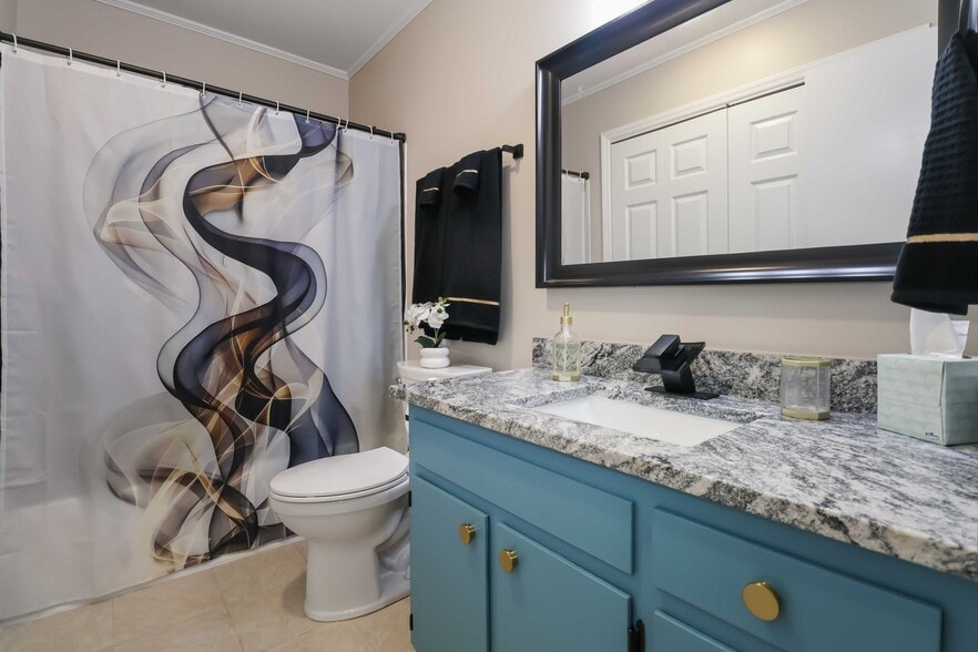 Building Photo - 105 Rhum Pl