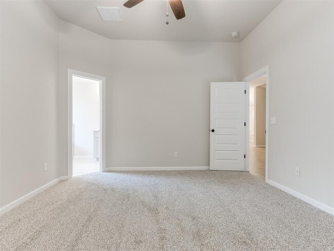 Building Photo - 18012 Austin Ct