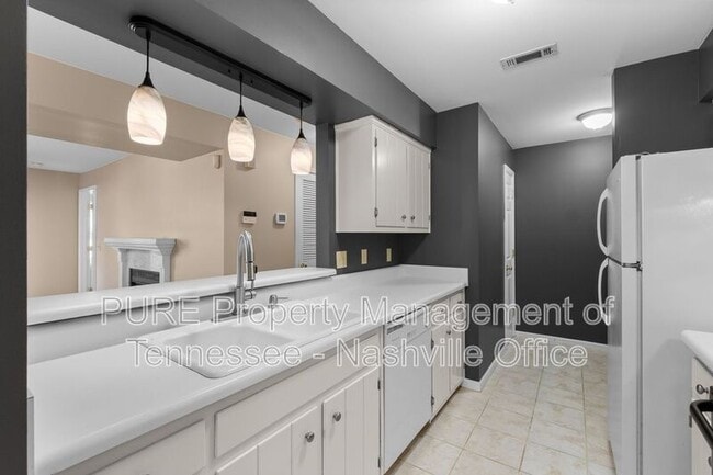 Building Photo - 146 N Timber Dr