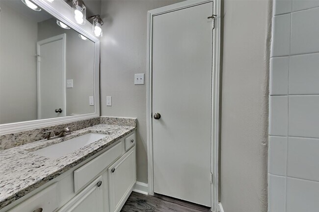 Building Photo - 4706 Trevor Hill Dr