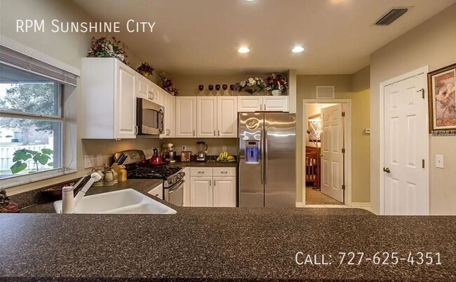 Building Photo - 8011 Terrace Ridge Dr