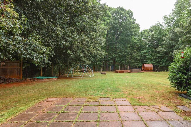 Building Photo - 5377 Fawn Ivey Ln
