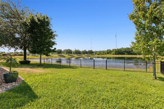 Building Photo - WATER view no rear neighbors quiet SF hous...