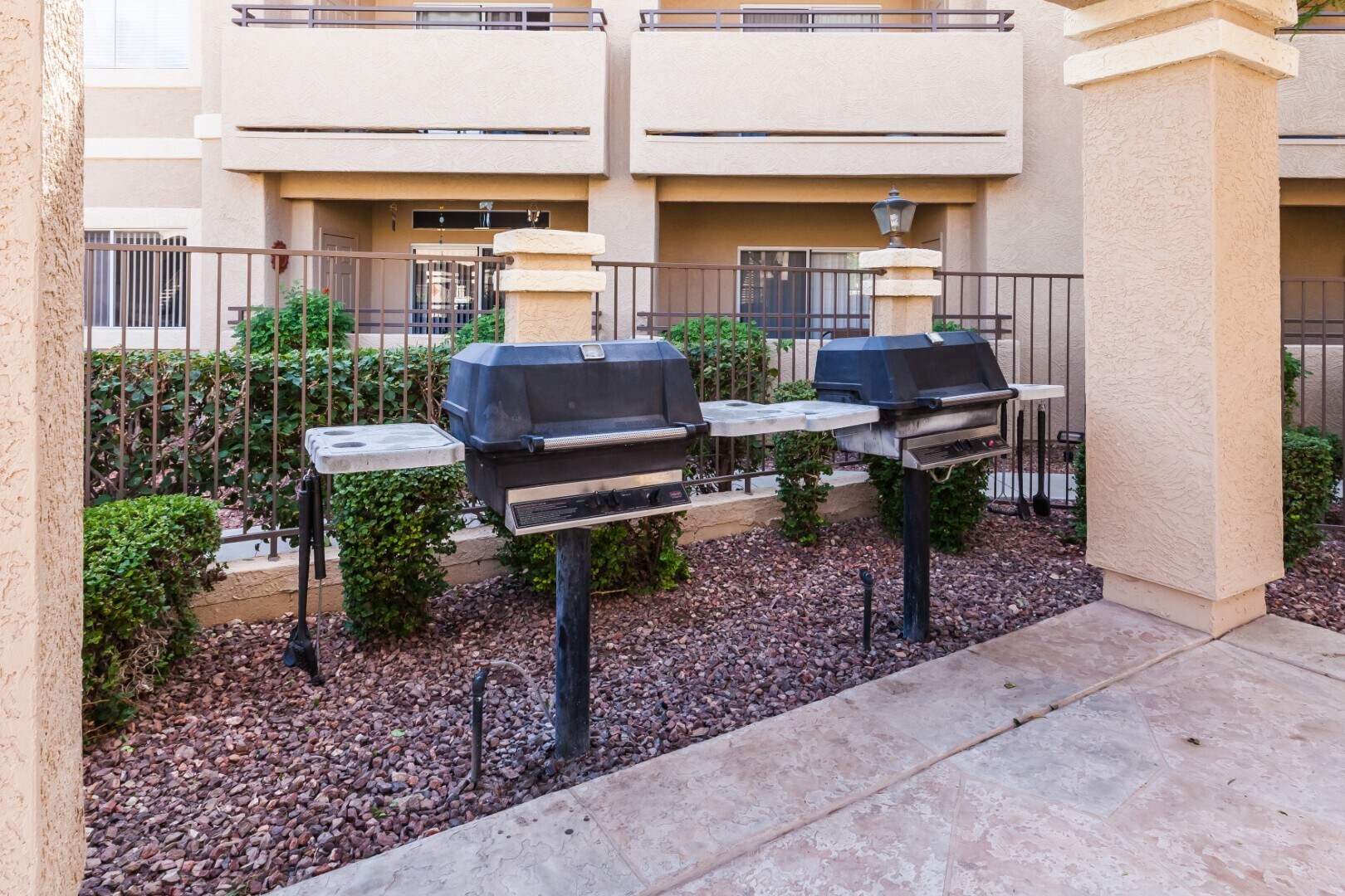 Building Photo - 10410 N Cave Creek Rd