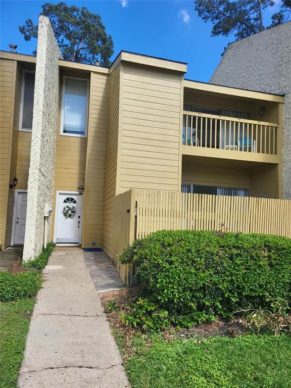 Building Photo - 3922 Lakewood Dr