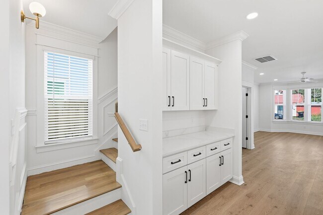 Building Photo - New Construction 3 bed 2.5 bath