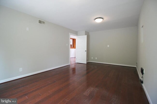 Building Photo - 6215 Gemini Ct