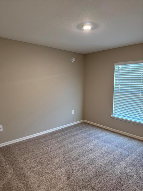 Building Photo - 3902 Wrenwood Dr