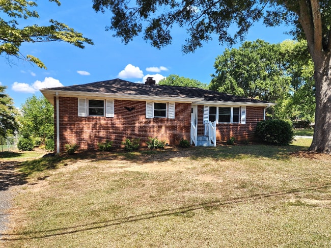 Building Photo - 226 Brookdale Ave
