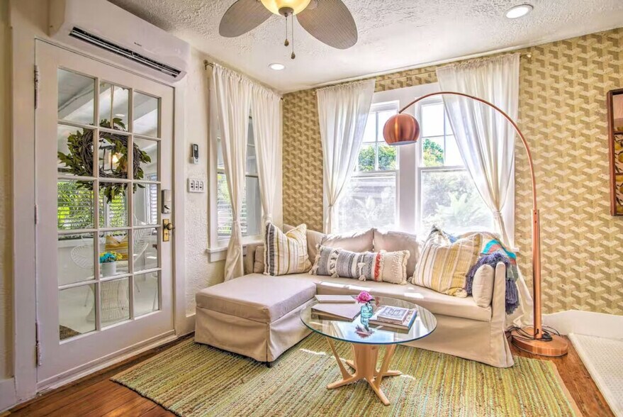 Building Photo - 442 27th St