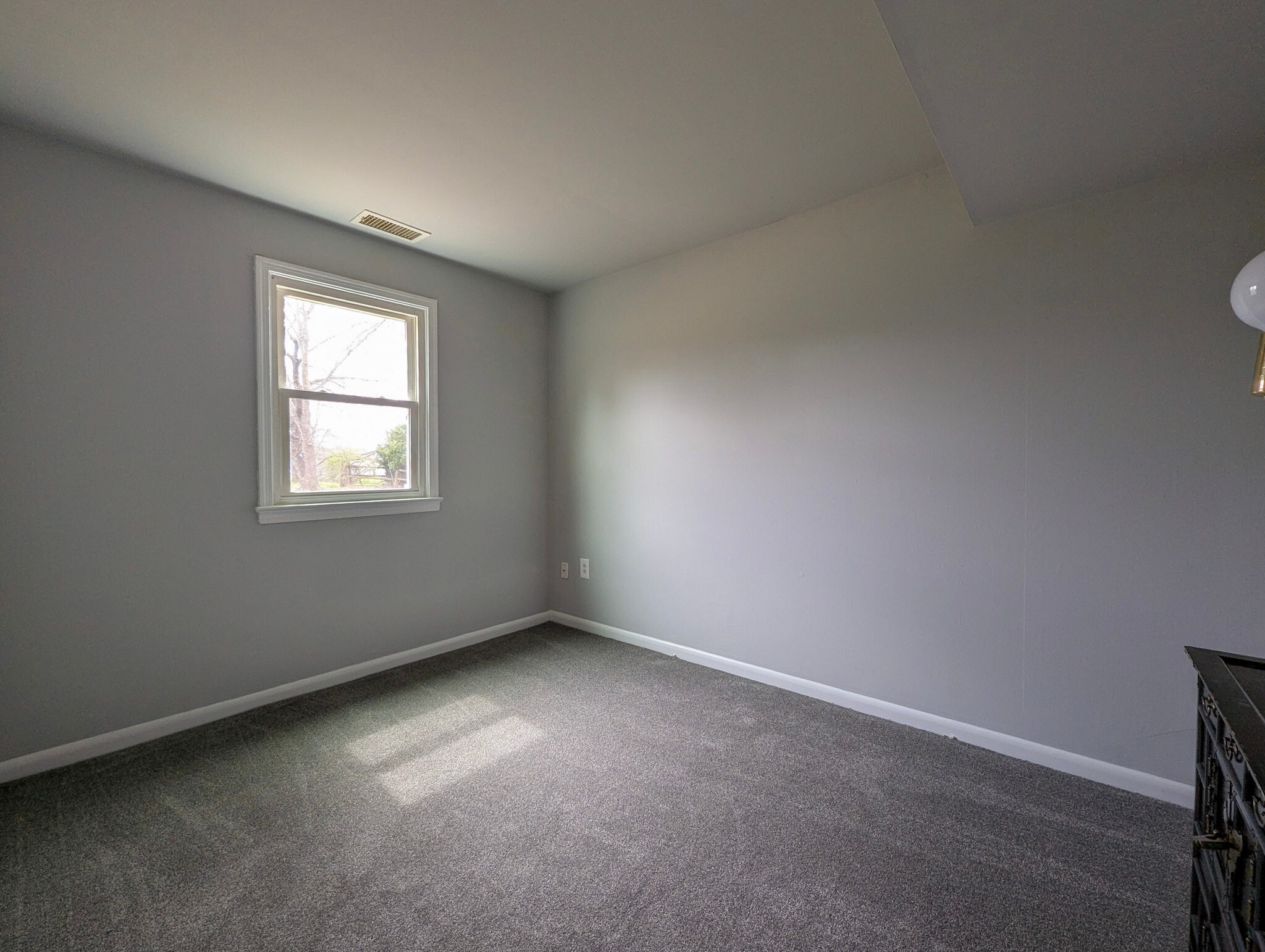 Building Photo - 1583 Yeakel Way