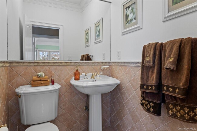 Building Photo - 2995 Laurel Trail