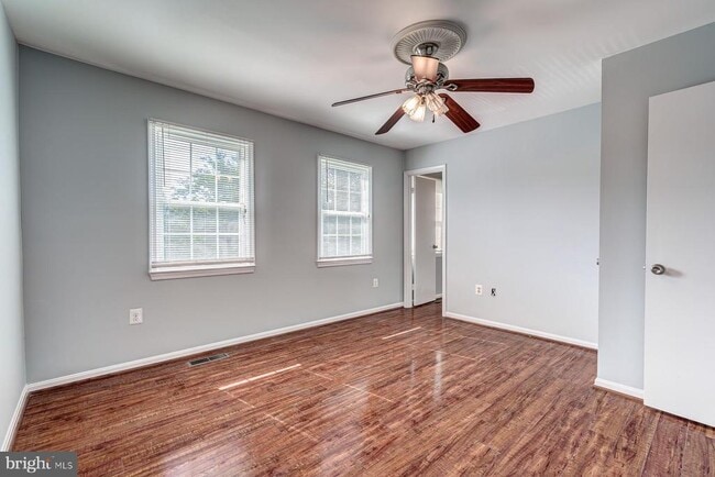 Building Photo - 9420 Packard Way
