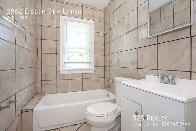 Building Photo - 2962 E 66th St
