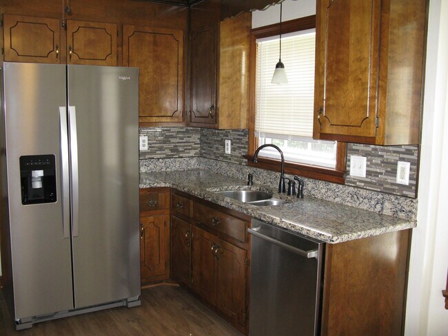 Building Photo - 7163 Plum Grove Ct
