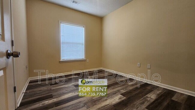 Building Photo - 503 McKenna Cir