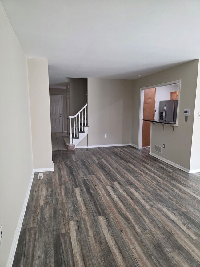 Building Photo - Green Valley Community off Kirkwood Highway