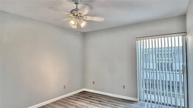 Building Photo - 22333 Edgewater Dr